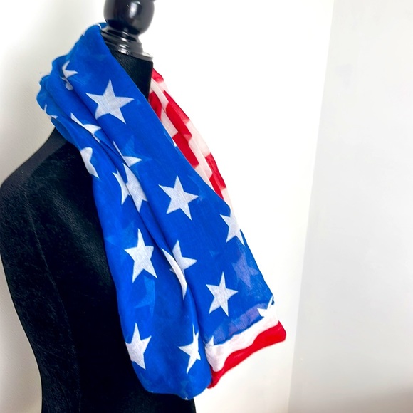 Patriotic Infinity Scarf - Picture 3 of 9